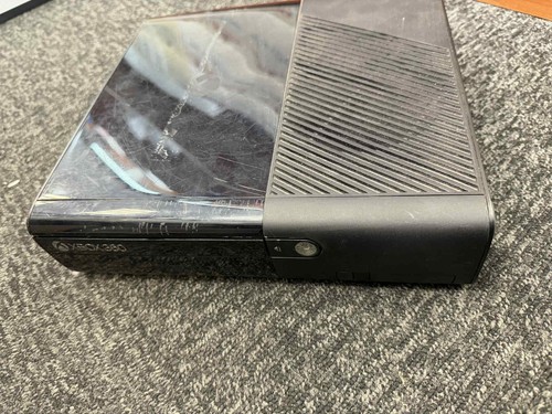 Xbox 360 console - 360,