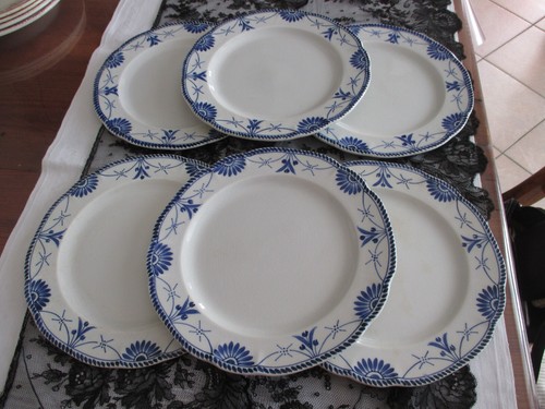 Anciennes assiettes plates - anciennes,