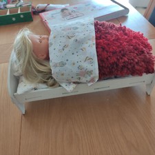 Lit en bois corolle pour