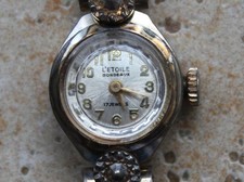 Ancienne montre FEMME mécanique  MARQUE: L'ETOILE BORDEAUX 17 RUBIS  Plaqué or