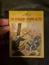 Mini Livre ancien armée "Les