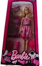 coffret poupée doll BARBIE 2010