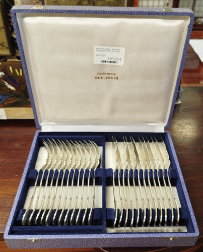 Service poisson pieces - service,