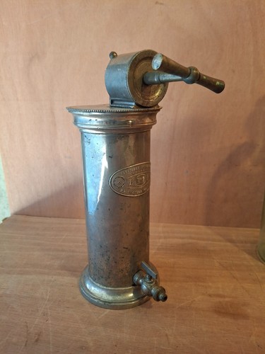 Irrigateur ancien - irrigateur,
