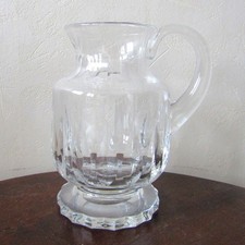 Pichet en cristal dans le