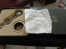 ETAINS DU MANOIR bouchon et collier de bacchus