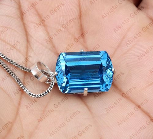 Pendentif pierre précieuse