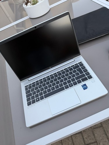 Ordinateur portable - , hp