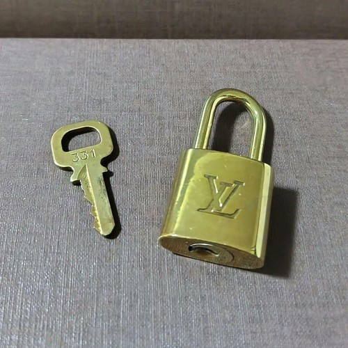 Serrure cadenas louis - à,
