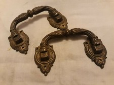Lot de 2 anciennes poignées