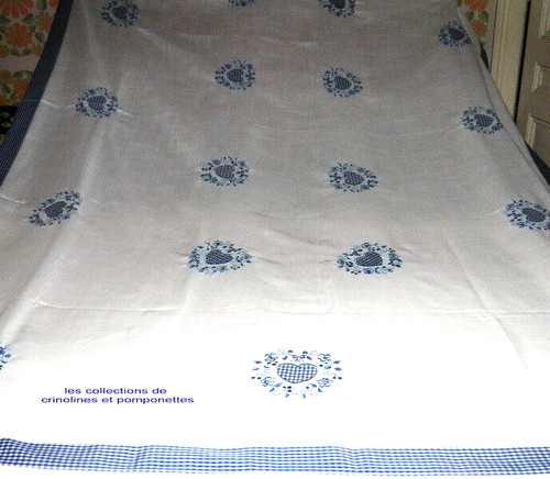 Nappe brodee sur polyester - brodee,