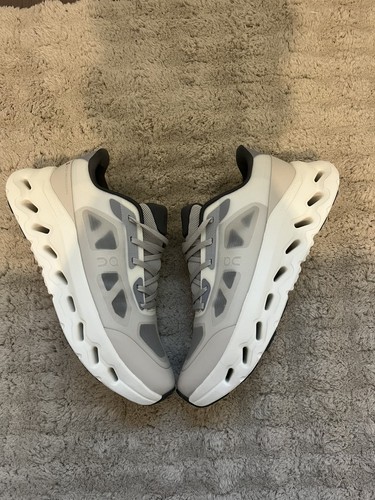 Chaussures paire cloud en - on,