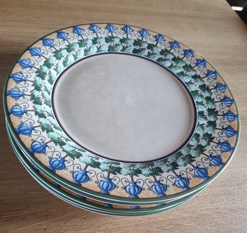 Magnifiques assiettes plates - 6,