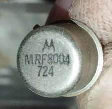 MRF8004  Transistor d'émission  MRF 8004 724    1  PIECE     Fr T22