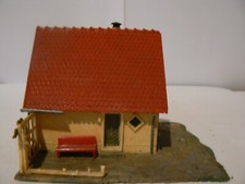 maquette HO pavillon de banlieue JOUEF réf: 2860