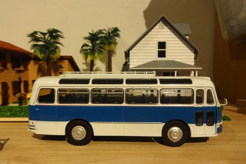 Miniature autocar floirat - 1/43,