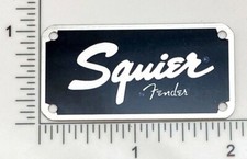 Mini Plaque LOGO SQUIER - noir et argent - 50x25mm - métal -