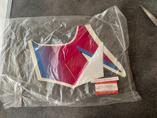 Sticker carénage Suzuki GSX-R750W de 1992 68270-17E00-M04 Neuf