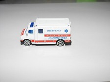 voiture miniature AMBULANCE 7