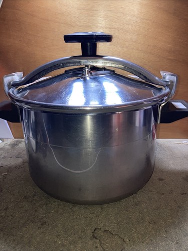 Ancienne cocotte - (d, 92)
