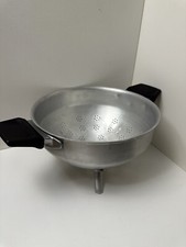 Ancienne Passoire Égouttoir