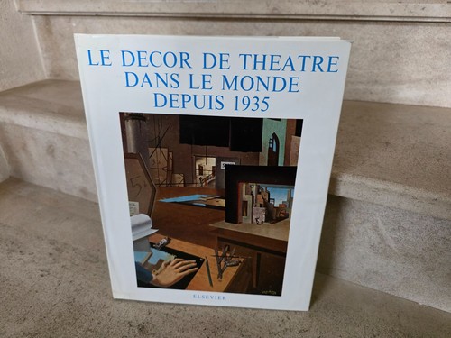 Décor théatre dans le - le, de