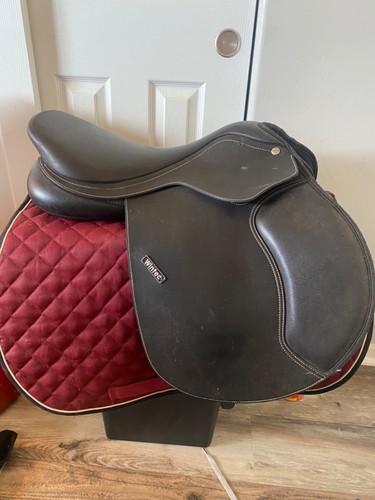 Wintec jump saddle - cc, 17