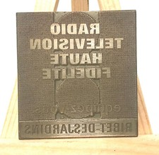 ANCIENNE PLAQUE D'IMPRESSION PUBLICITAIRE RADIO TV RIBET DESJARDINS