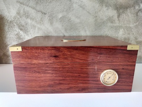 Humidor cigares puros - cigares,