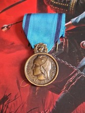 Insigne Militaire Médaille Education Physique et Sports Pax et Labor République 