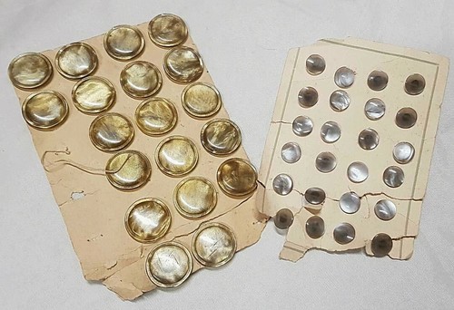 Plaque lot boutons - lot,