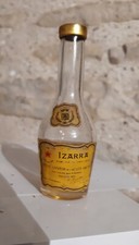 Mignonnette ancienne vielle liqueur de la côte basque IZARRA 