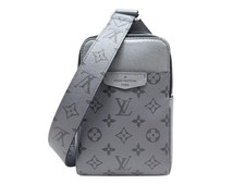 NEUF SAC SACOCHE LOUIS VUITTON
