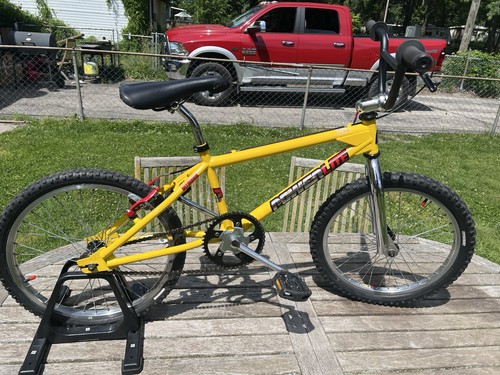 1994 powerlite yellow - 1994, p