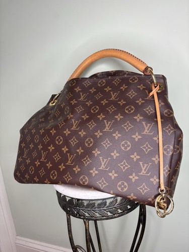Authentic louis vuitton - authentic,