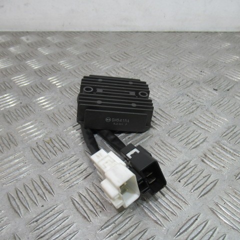 Régulateur honda 125 wing - régulateur,
