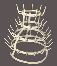 Egouttoir à bouteille en fer dit Hérisson ou if 53 bouteilles Art Populaire