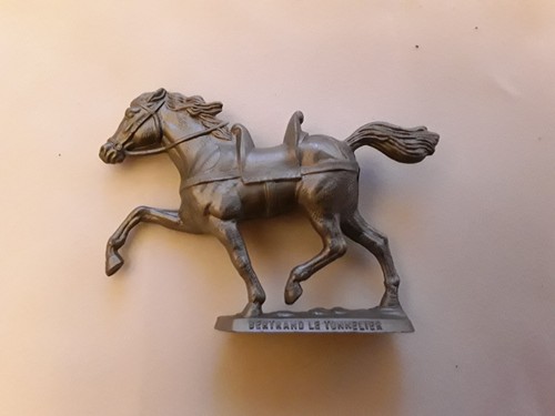 Thierry fronde figurine - thierry,