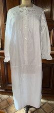 Ancienne chemise longue, matinée, en coton brodé main