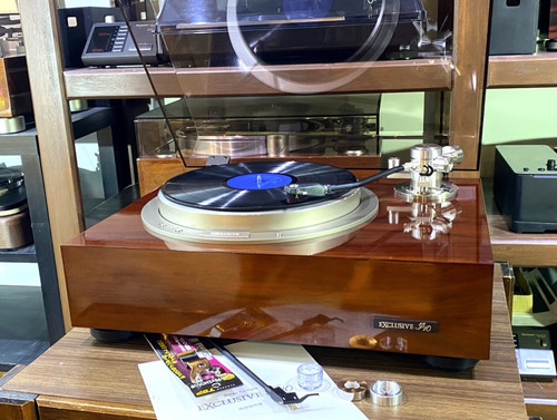 Platine vinyle exclusive