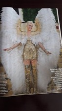 coupures KATY PERRY GALA MET