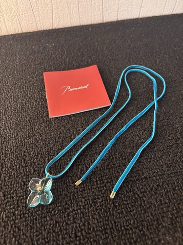 Collier fleur turquoise - , en