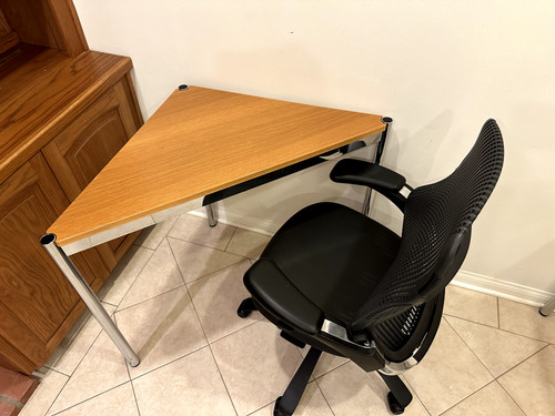 Authentic usm haller corner - authentic,