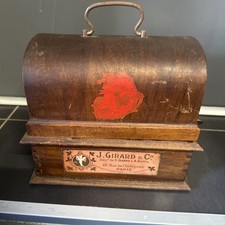 Phono à cylindre à compléter à restauré dans son coffre en bois non testé