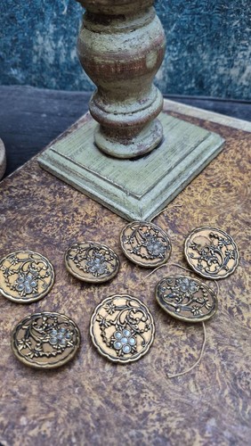 Lot boutons anciens - 6,