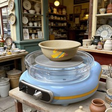 Tour à argile électrique