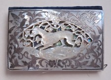 Carnet de bal 19ème siècle, nacre sculptée et gravée, chien, chasse, Oudry