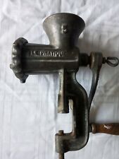 Ancien hachoir à viande manuel en fonte/Le Pratique
