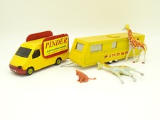 Réalisation artisanale 1/50 - Ford Transit + Caravane Habitation Cirque Pinder