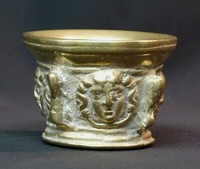 A 19ème ancien beau Mortier